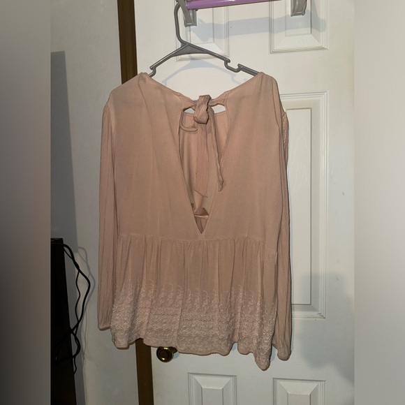 AEO Shirt - Picture 2 of 3